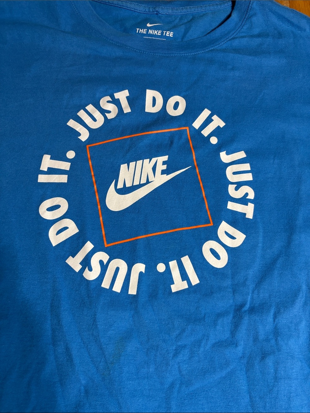 Nike Men’s Royal Blue 'Just Do It' Graphic Short Sleeve Tee - Picture 2 of 7